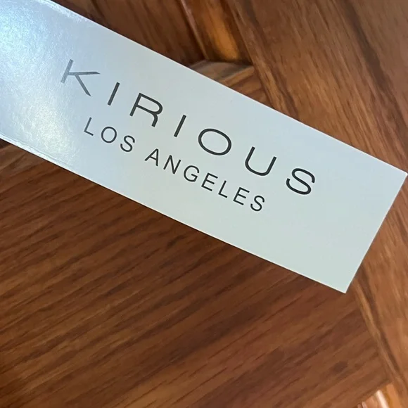 Women’s White Embroidered Tie-Front Crop Top - Picture 2 of 3